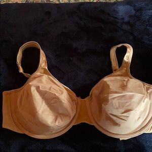 Bras, like new